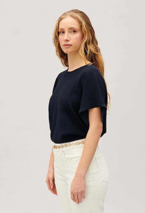 Navy short-sleeved top