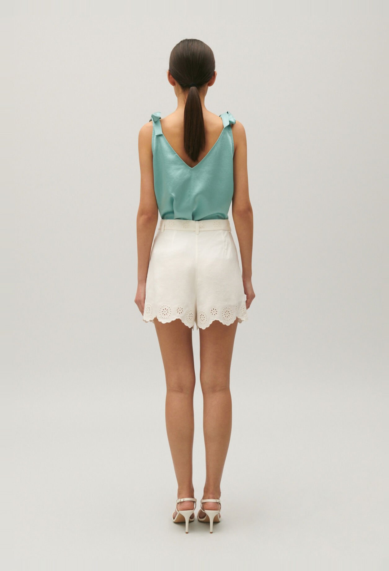 Ecru broderie high-waisted shorts