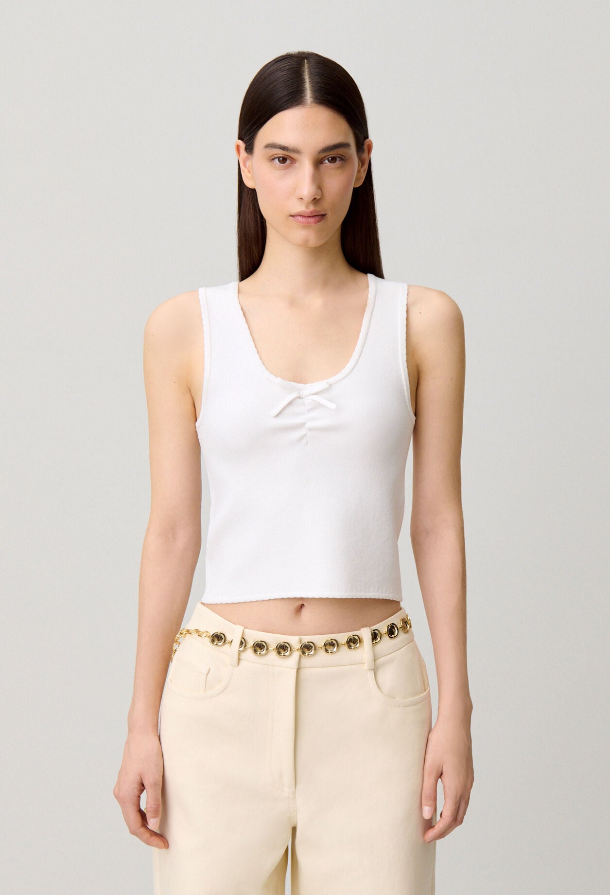 Round neck knitted top