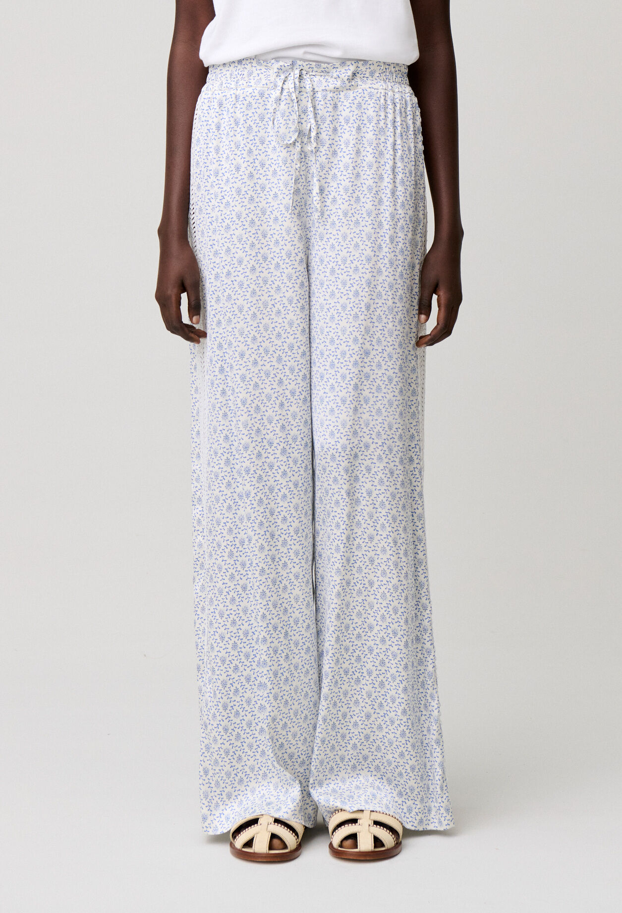Elasticated-Waist Flowy Trousers