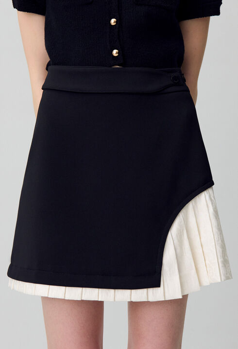 Straight mini skirt