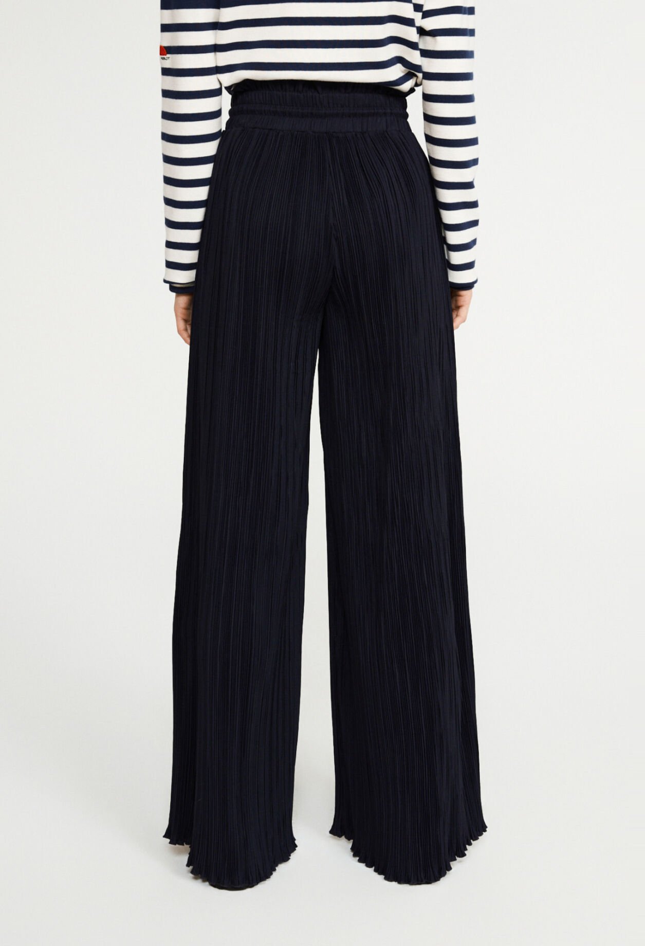 Pleated trousers