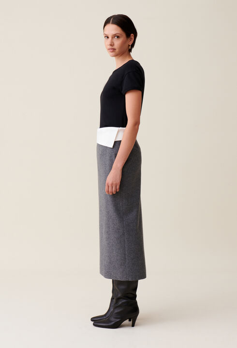 Grey pencil skirt