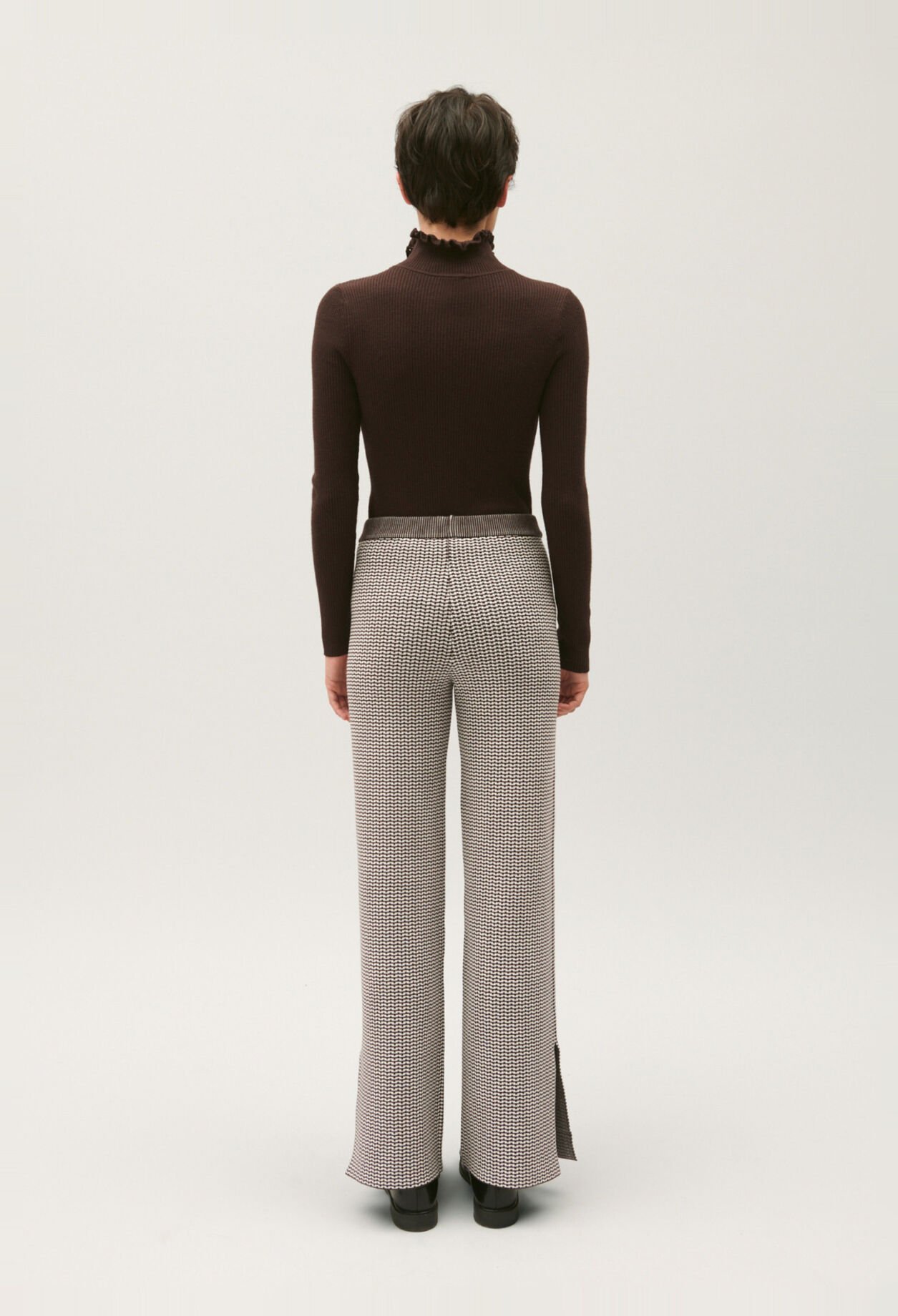 Two-tone jacquard knit trousers