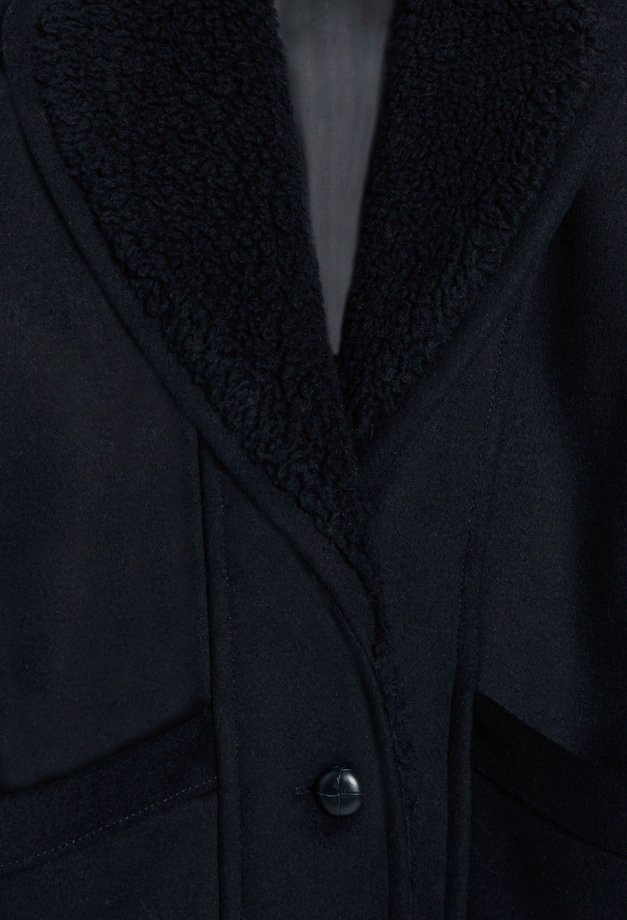 Short wool coat