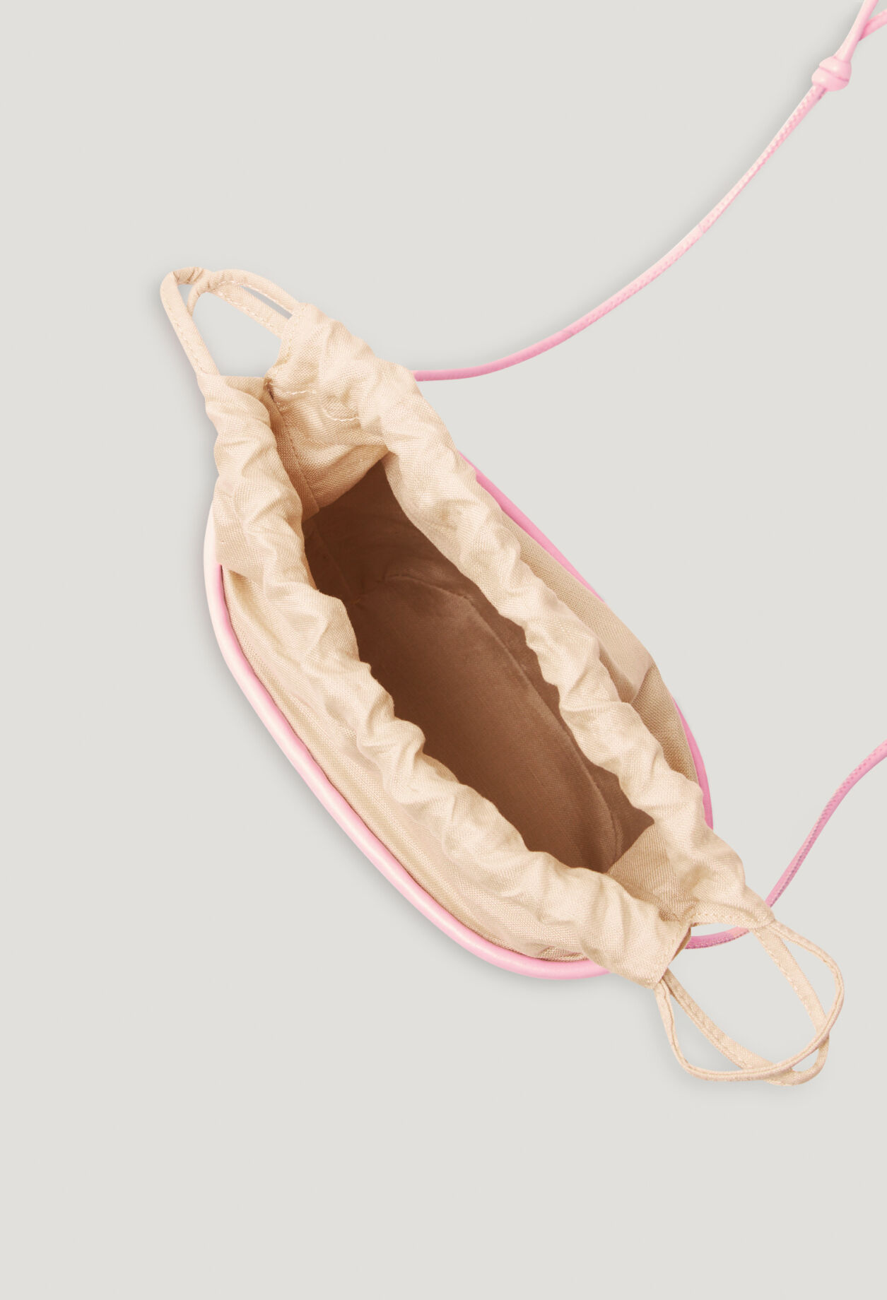 Small straw basket