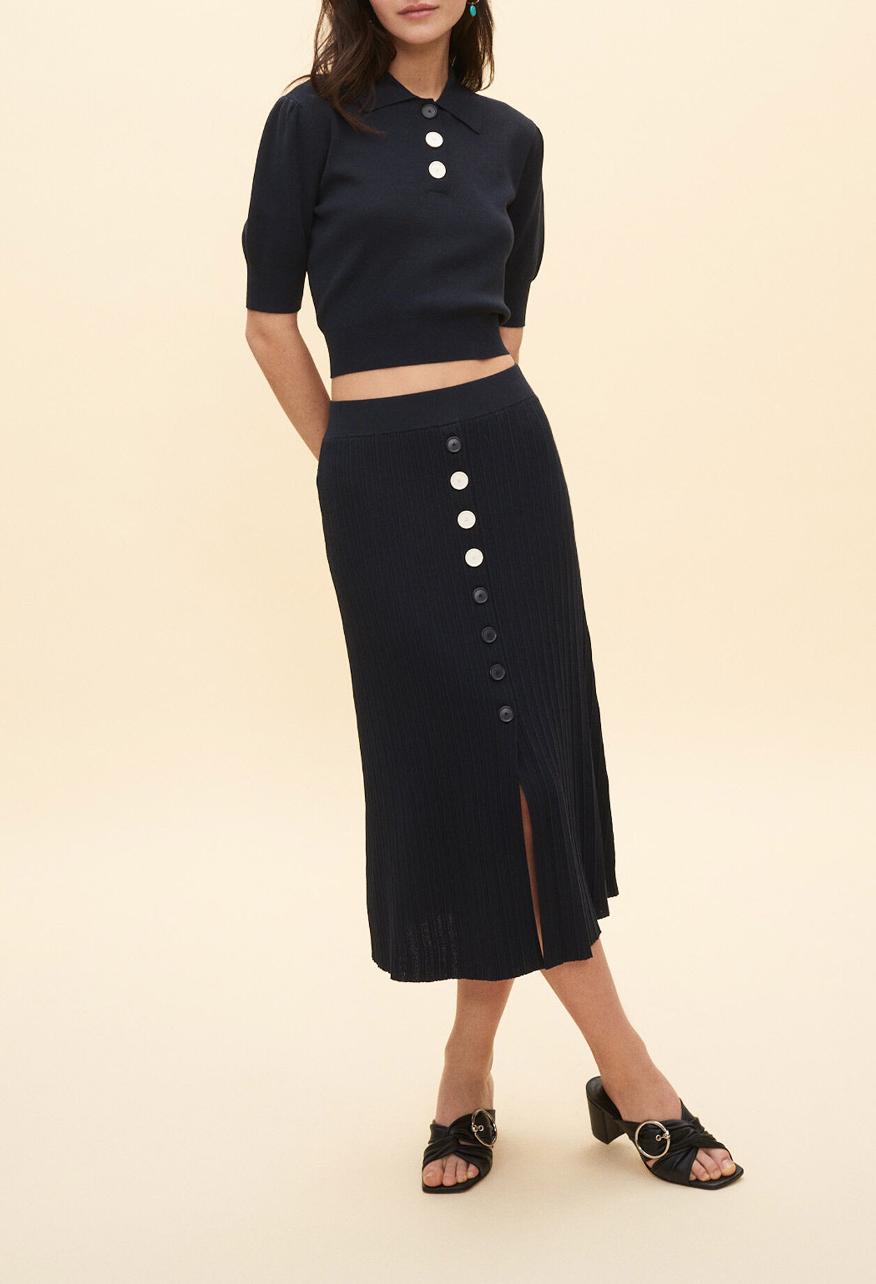 Long pleated skirt