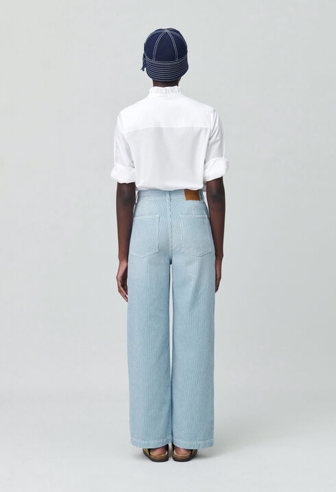 Wide-leg Faded Jeans