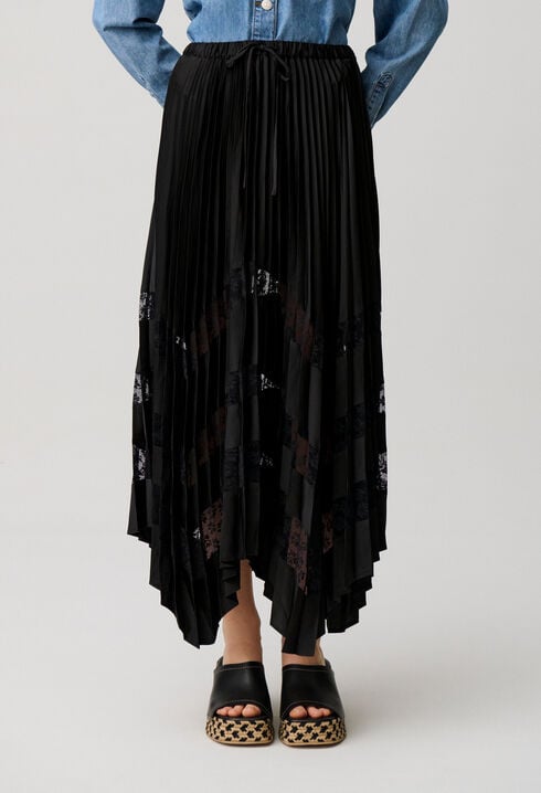 Pleated satin and lace skirt