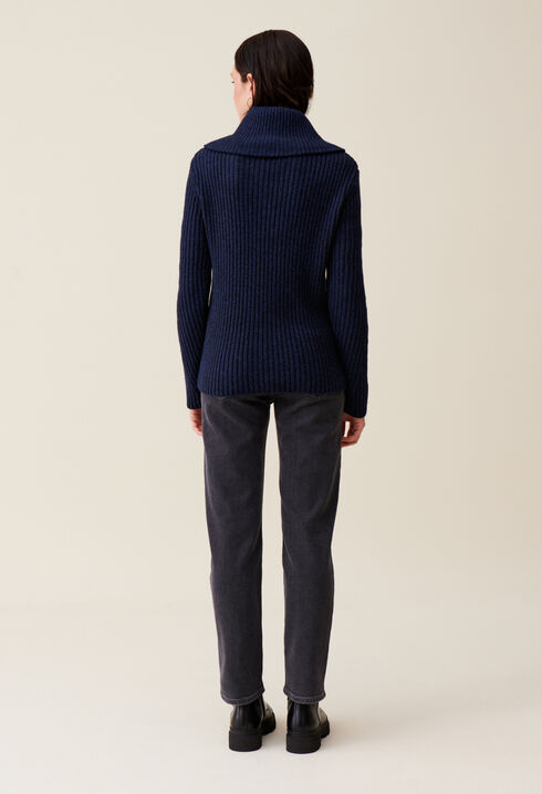 Zip-neck knitted jumper