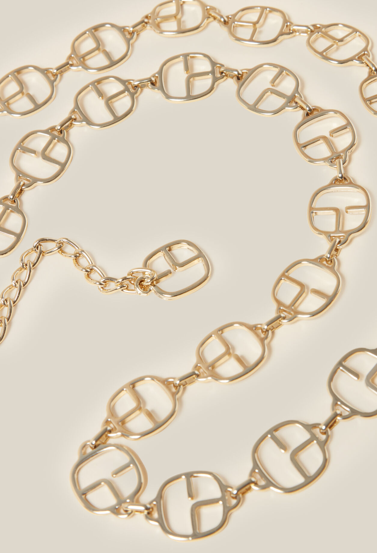 Chain monogram belt
