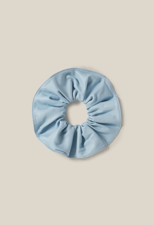 Leather scrunchie with topstitching