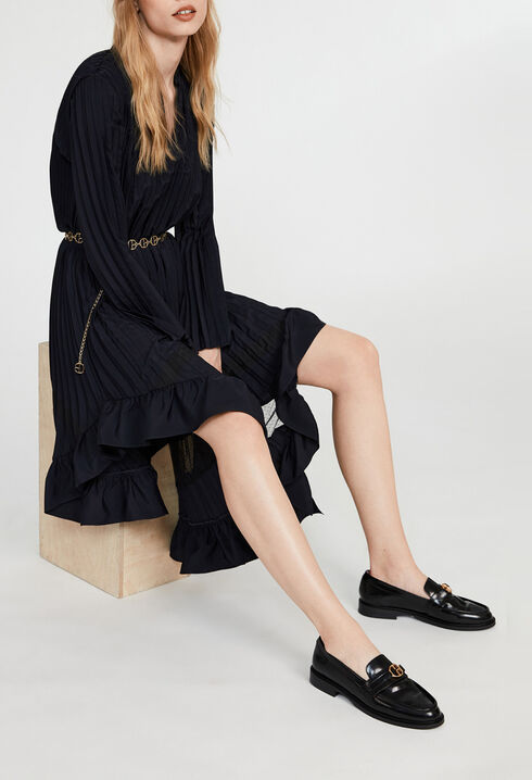 Pleated dress with frill