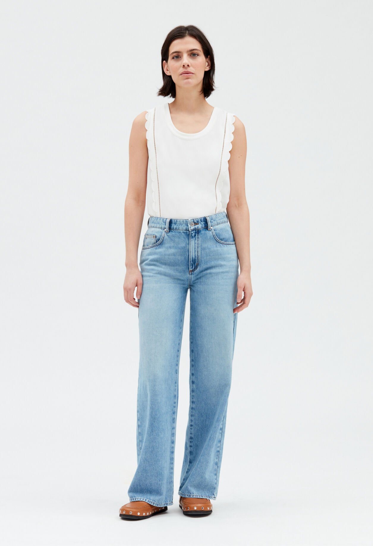 Off-white scalloped top