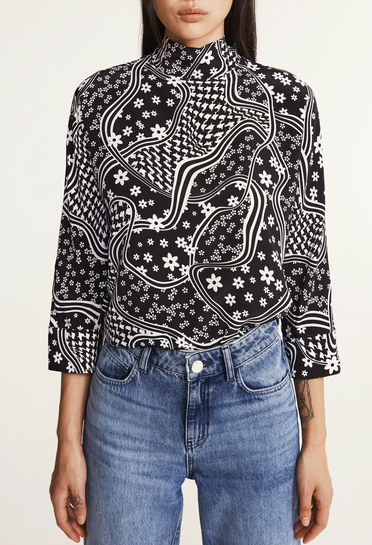 High-neck blouse