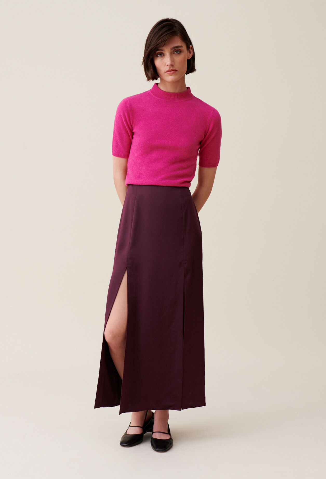 Pleated maxi skirt with slits shop