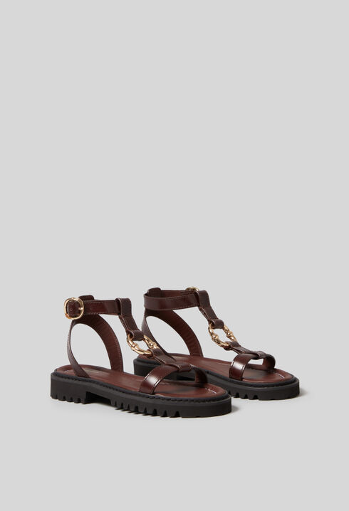 Leather sandals gold ring