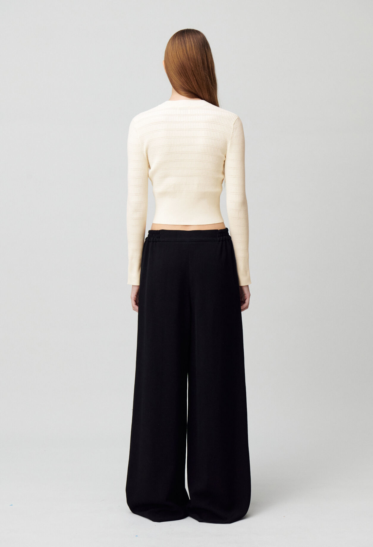 Thin knit jumper with bows