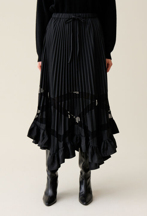 Asymmetrical pleated skirt