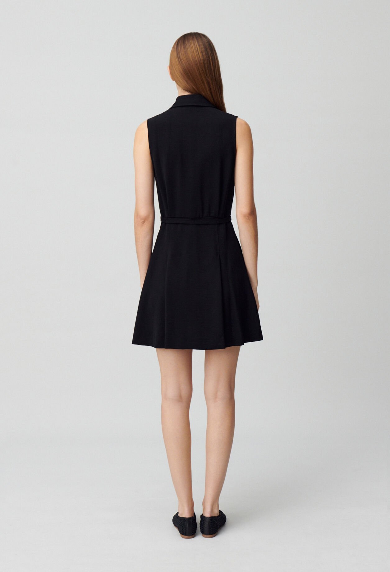 Sleeveless short dress