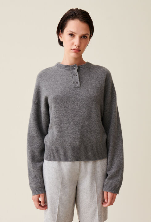 Cashmere jumper detachable collar