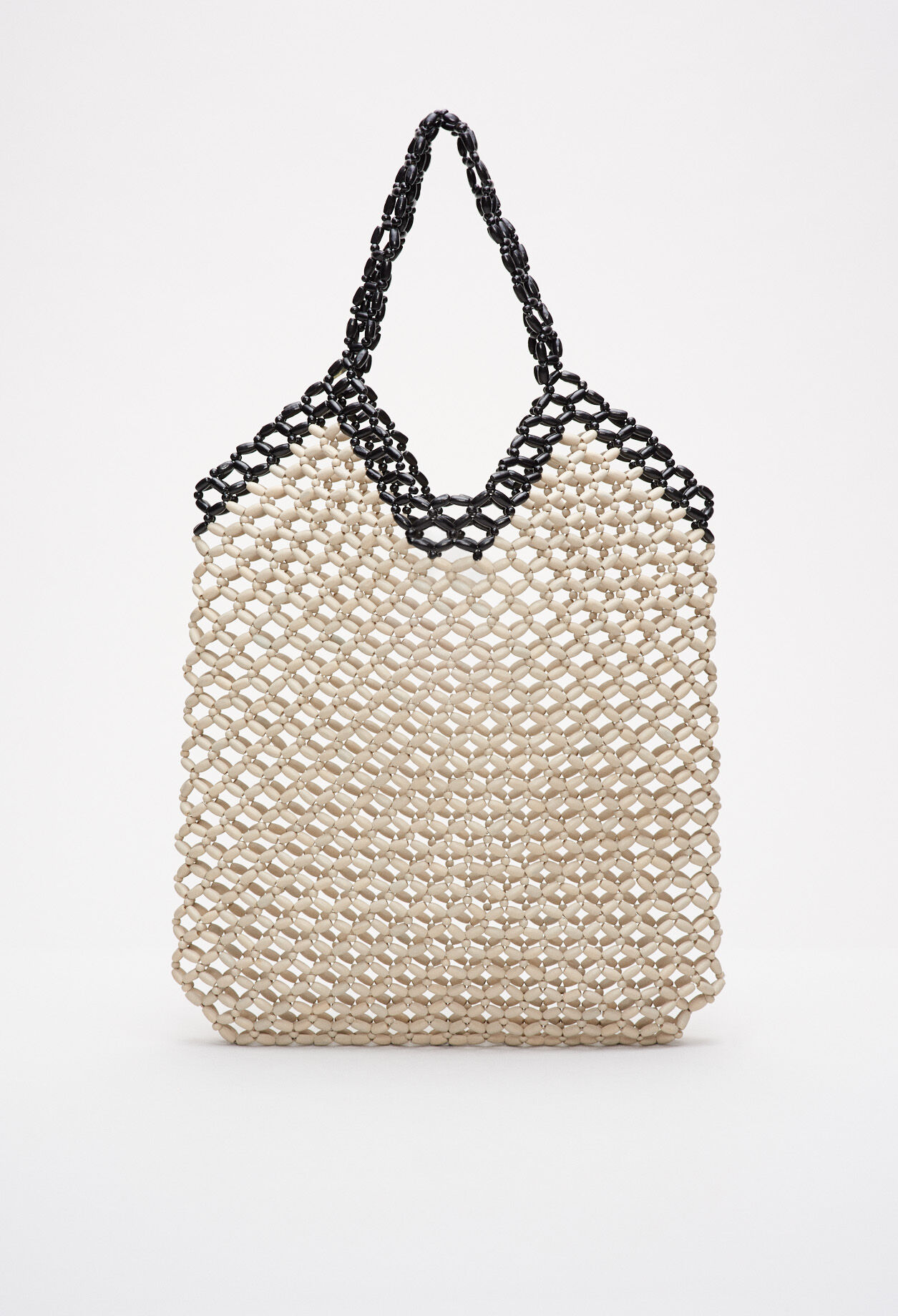 Bag with wooden beads