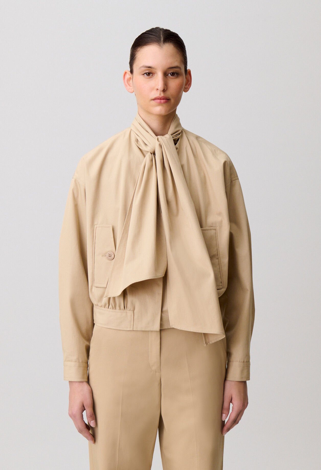 Short trench coat