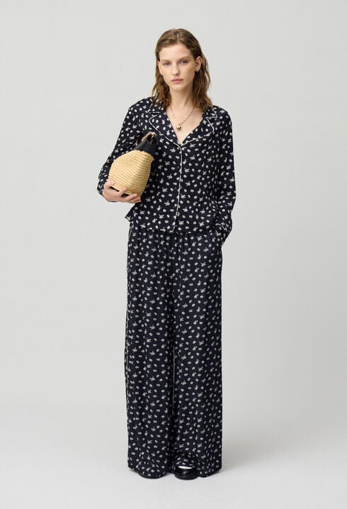 Short fluid blouse