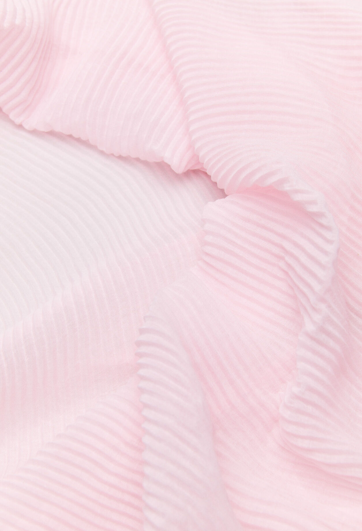 Pleated scarf
