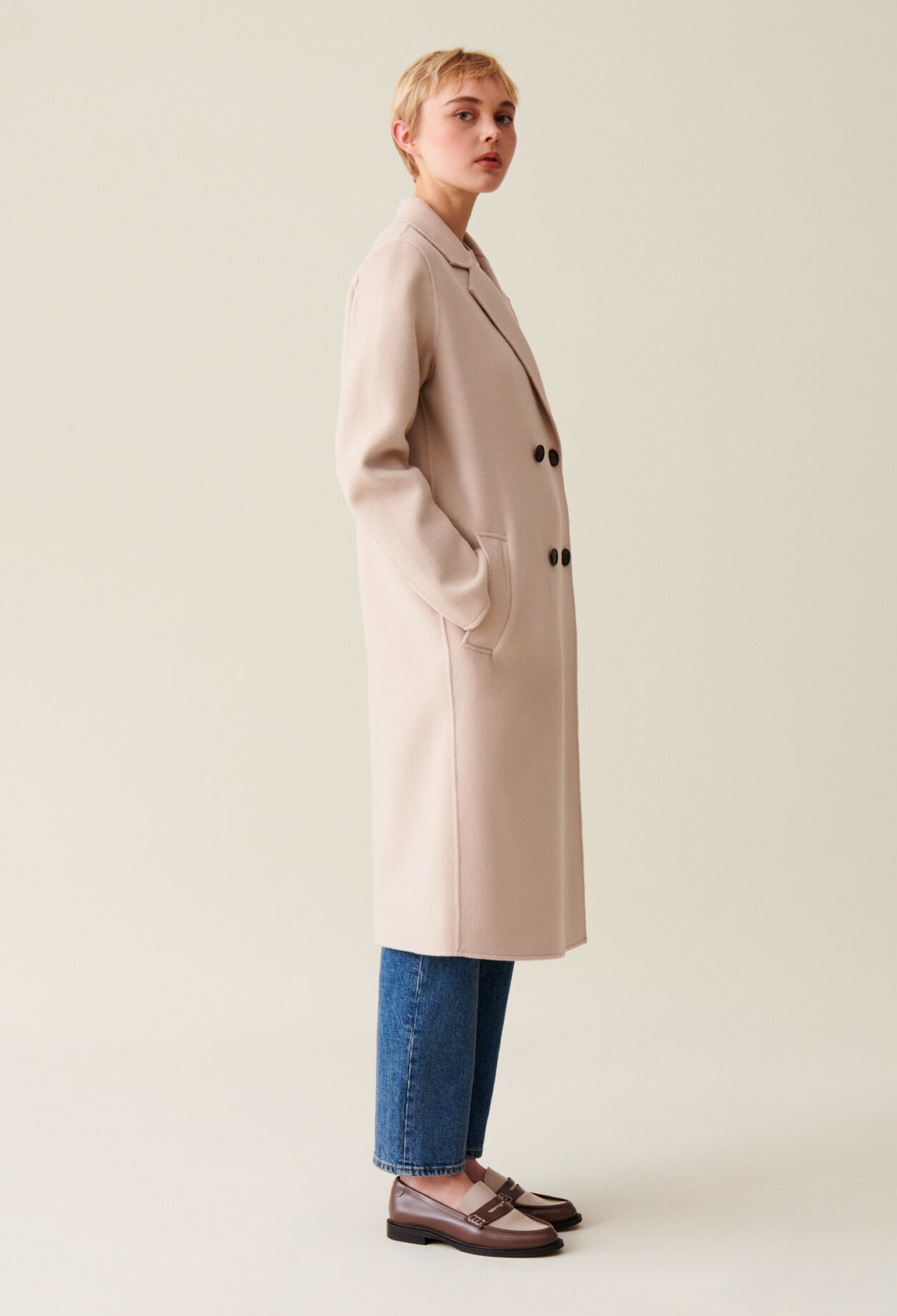 Women tan wool coat 2025