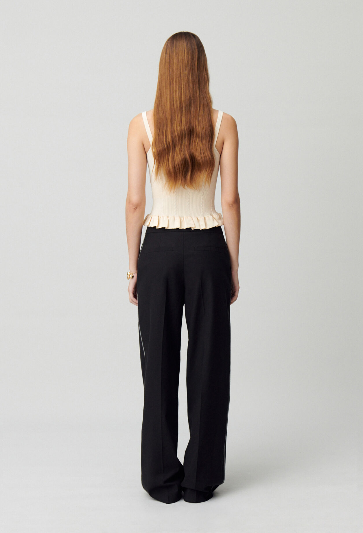 Wide-leg straight trousers