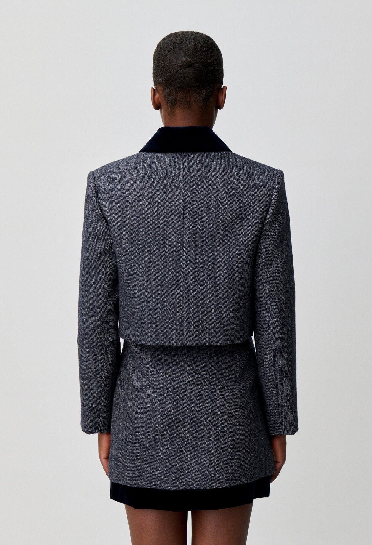 Bi-material tailored jacket
