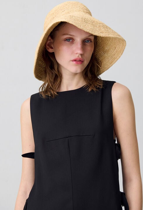Raffia hat with ribbon