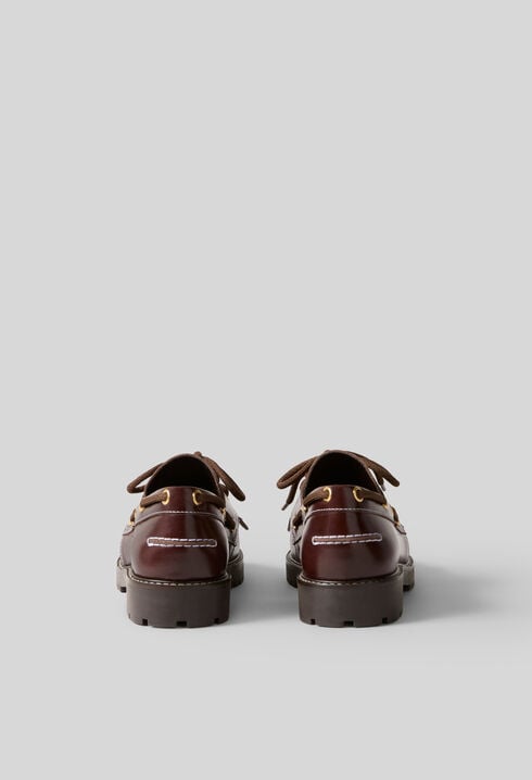 Leather boat shoes