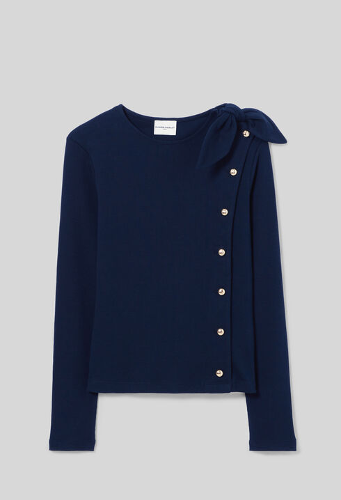 Long-sleeved T-shirt