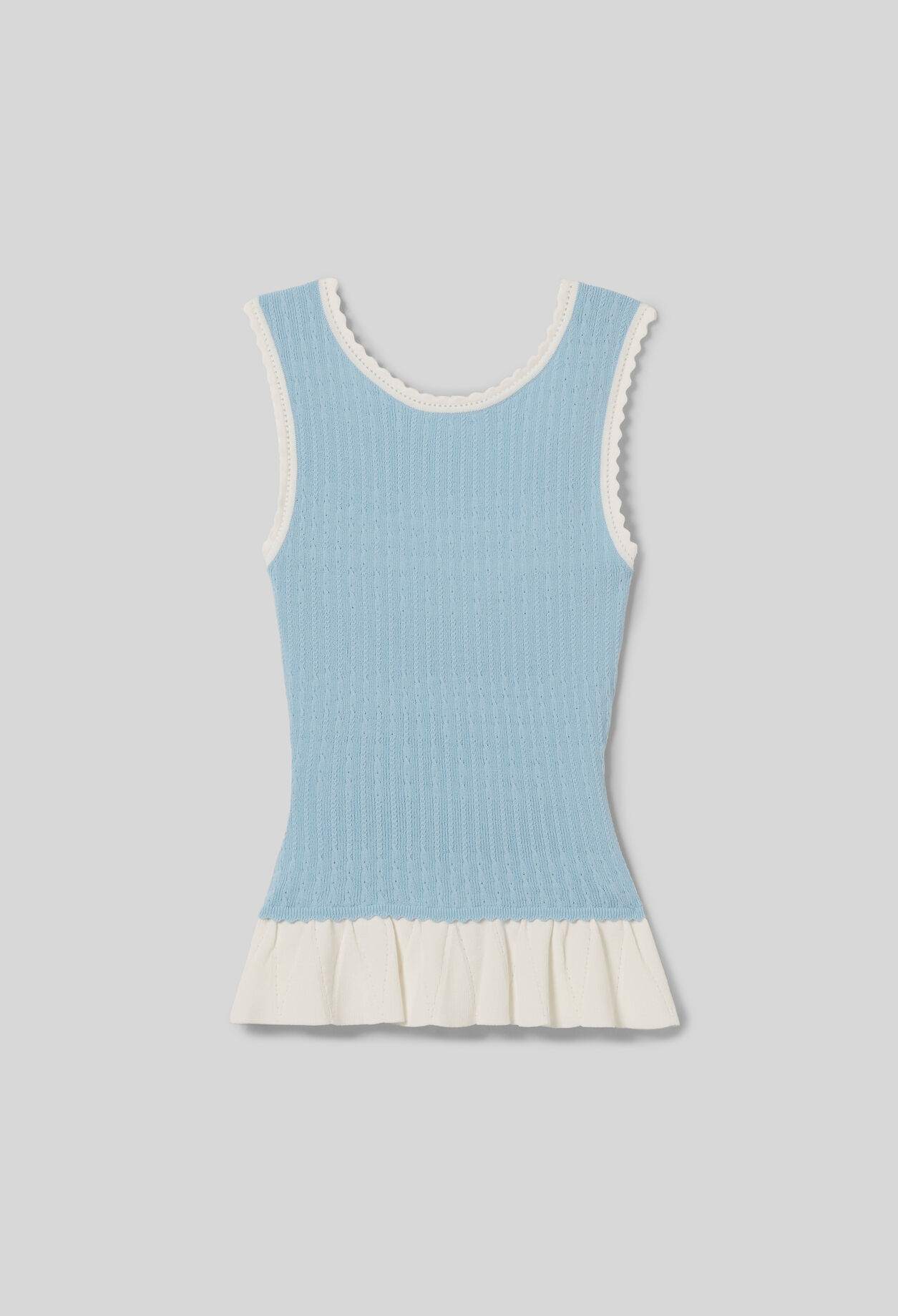Round neck knit top