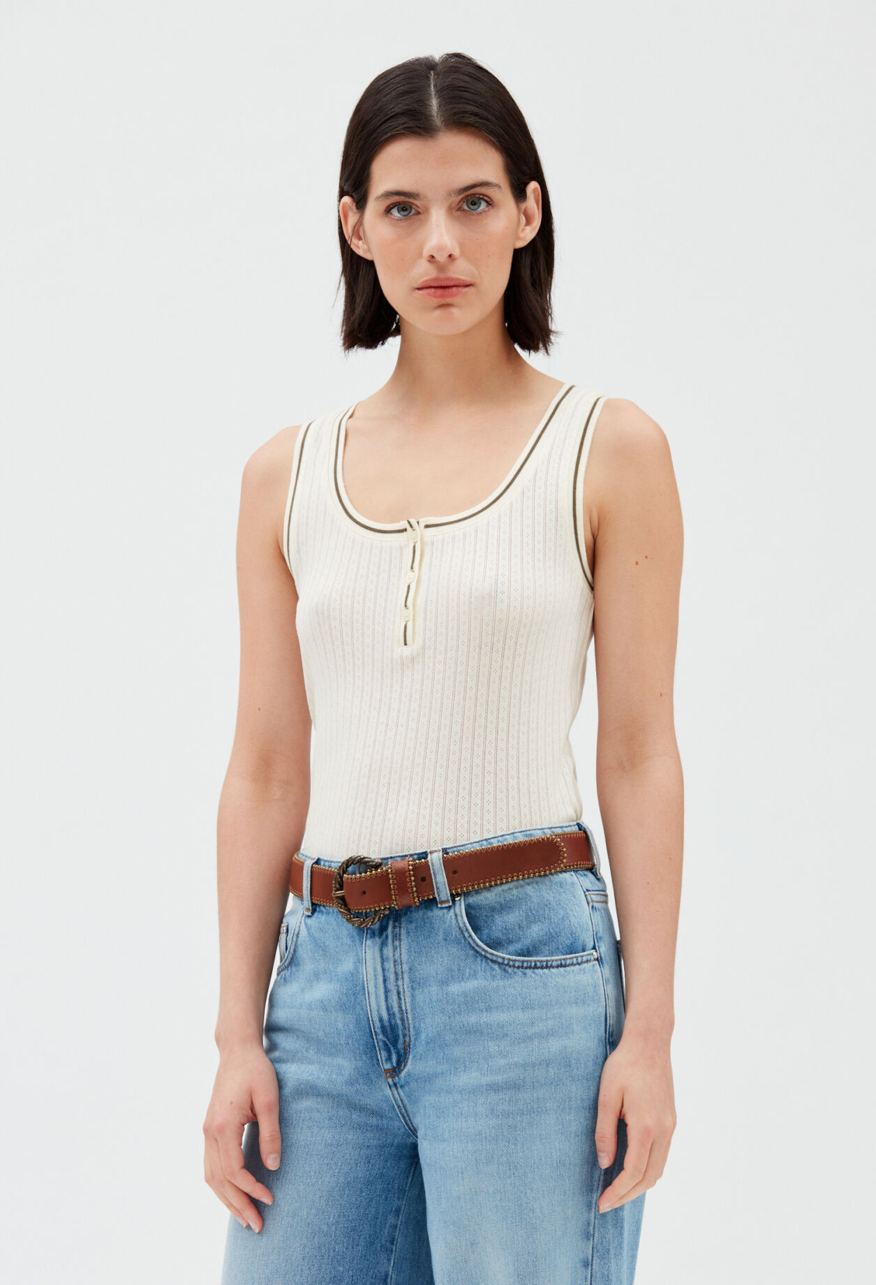 Vanilla ribbed vest
