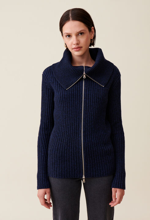 Zip-neck knitted jumper