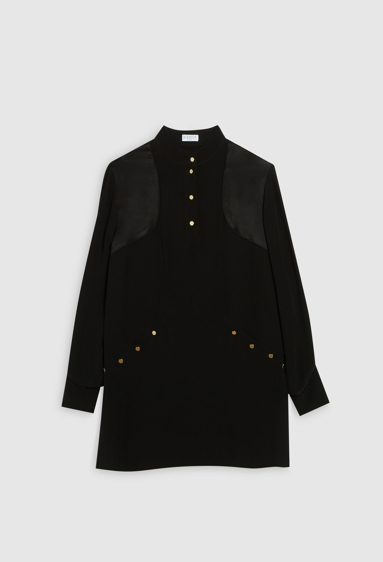 Short dress with long sleeves