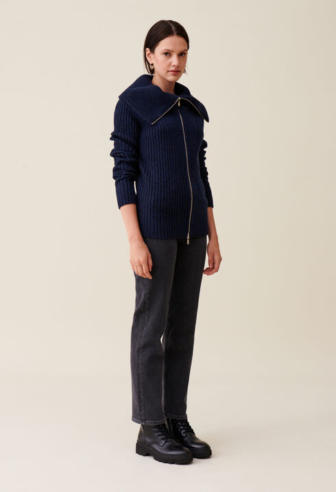 Zip-neck knitted jumper