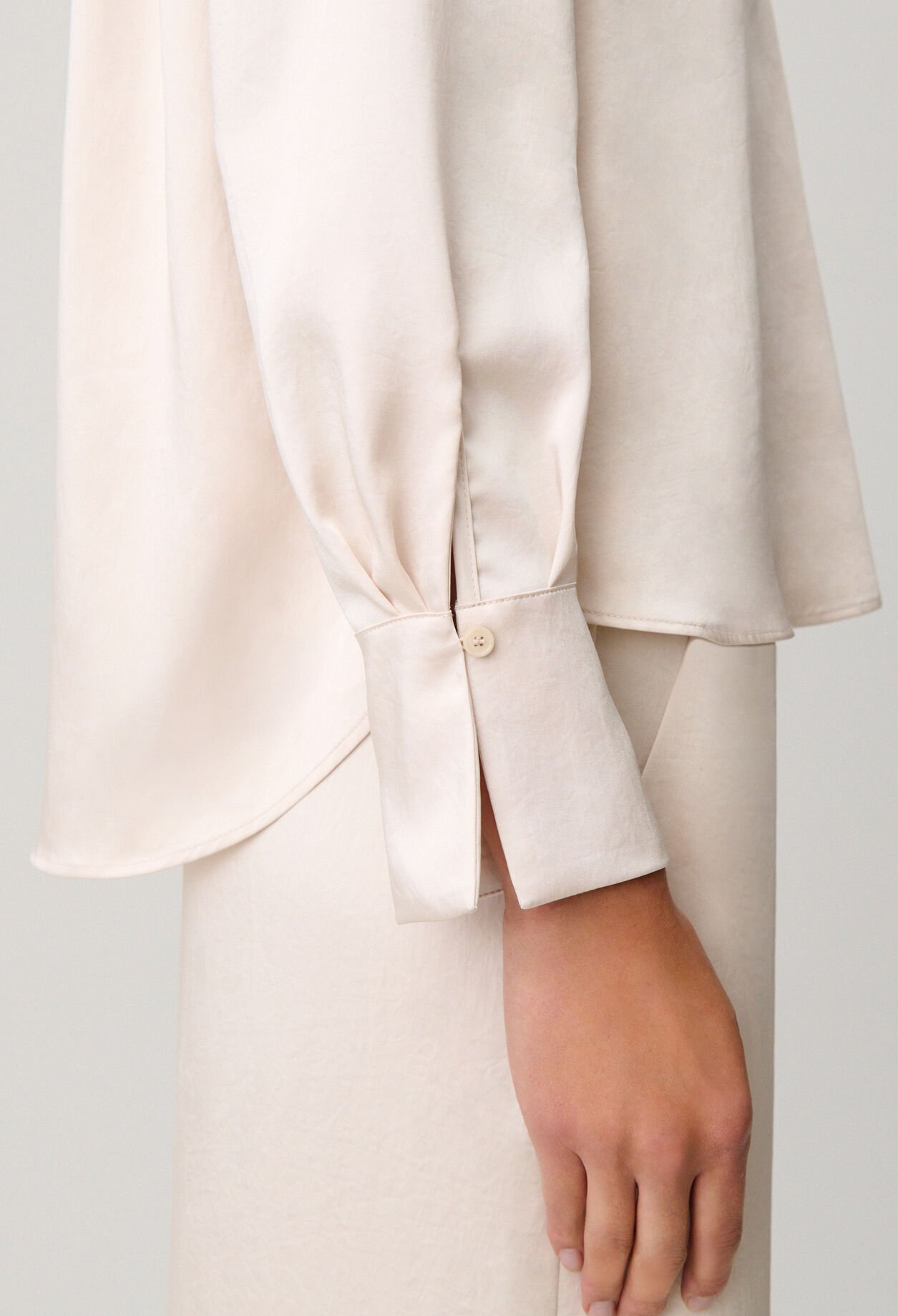 Collared flowy blouse