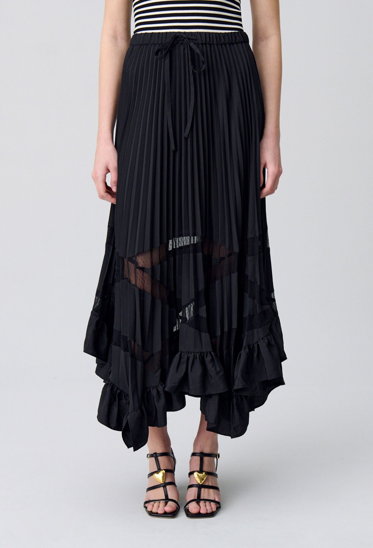 Asymmetrical pleated skirt