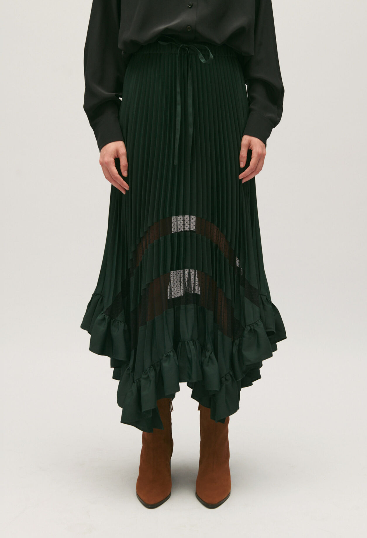 Pleated, ruffled mid-length skirt