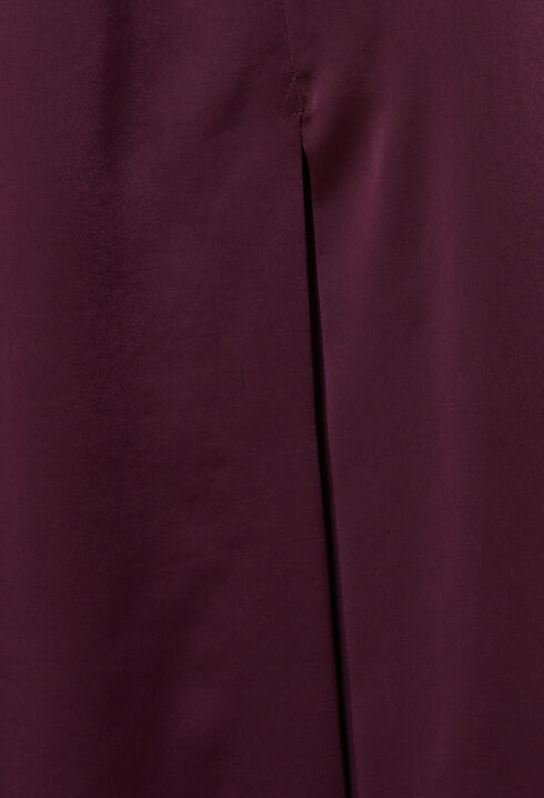 Flowy Pleated Maxi Skirt