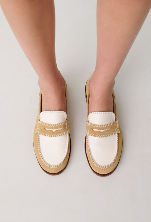 Suede ballet flats, stitch detail
