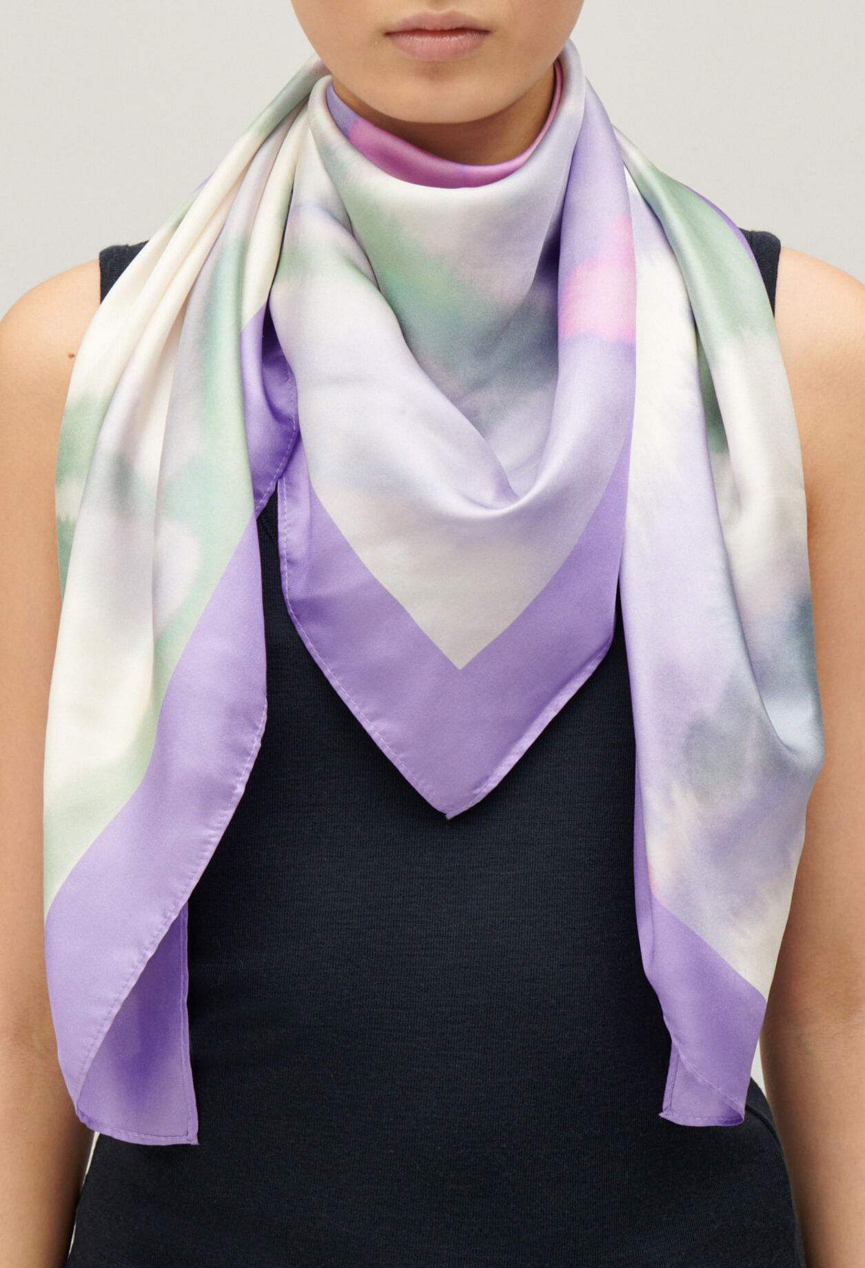 Lilac silk patterned scarf