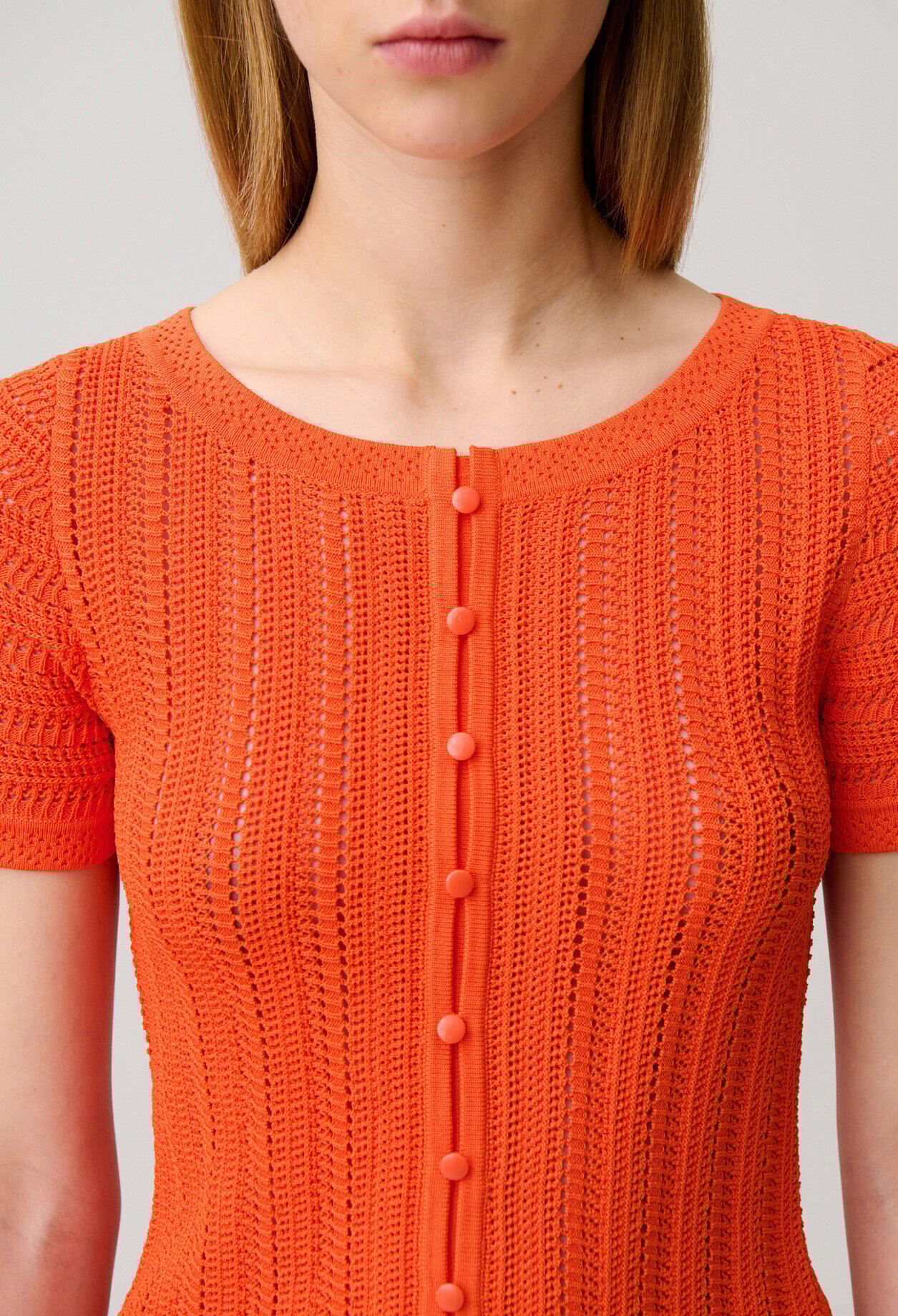 Short-sleeved crochet top