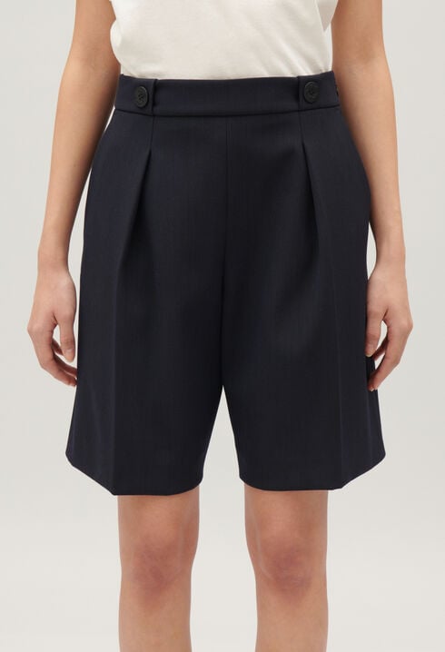 Navy straight Bermuda shorts