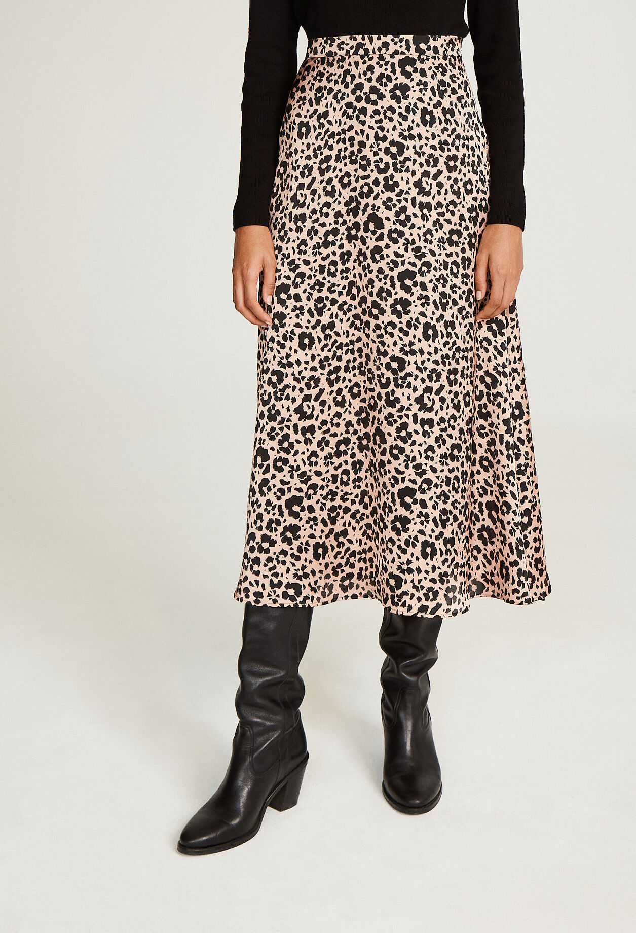 Midi leopard print skirt