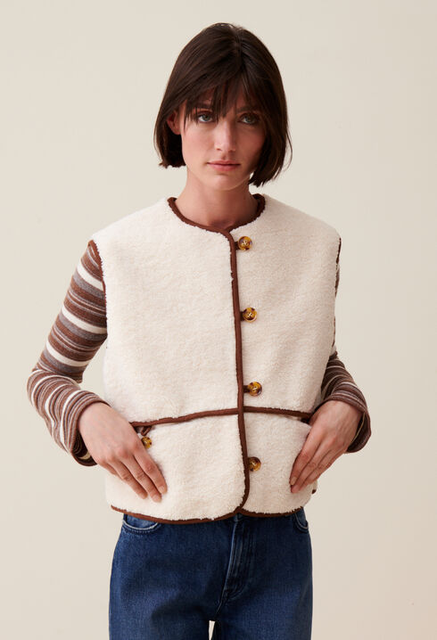Sleeveless faux fur jacket
